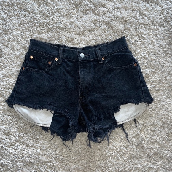Levi’s 505 Shorts - Picture 1 of 3